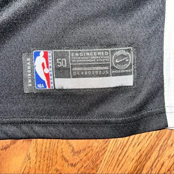 Nike NBA Authentics Tim Duncan Spurs Jersey - Picture 4 of 12